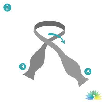 Ruth Nathan's - How to tie a tie - step 2
